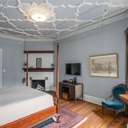 The New Victorian Mansion Bed & Breakfast Сейнт Пол Екстериор снимка