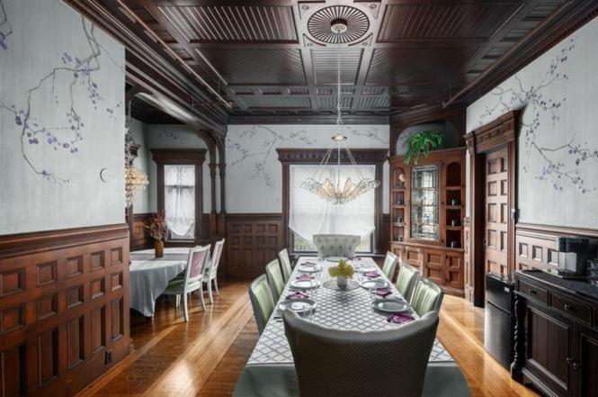 The New Victorian Mansion Bed & Breakfast Сейнт Пол Екстериор снимка