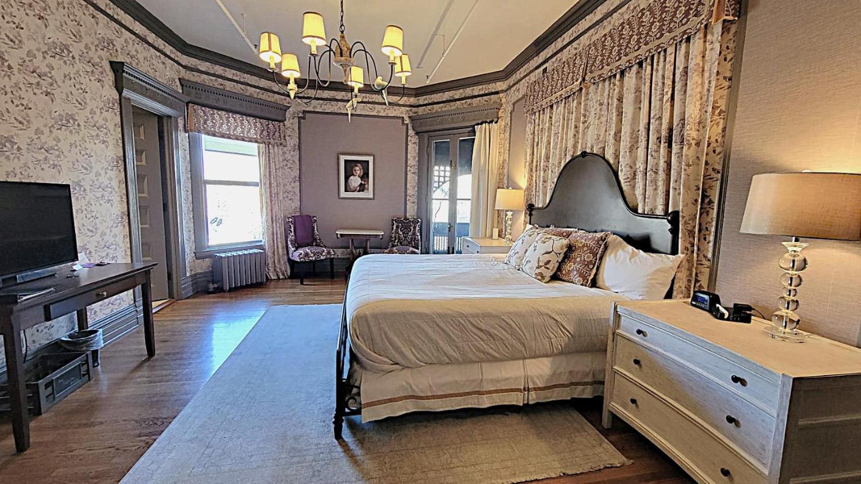 The New Victorian Mansion Bed & Breakfast Сейнт Пол Екстериор снимка